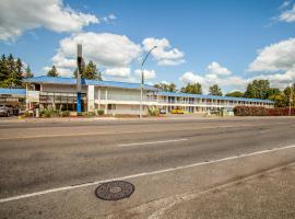 OYO Hotel Centralia，位于森特勒利亚的酒店