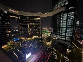 2B2B Retreat Land mark in Brisbane city Queens wharf