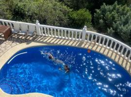 4BR Villa w private pool near beach Oliva Valencia，位于La Font d'en Carròs的酒店
