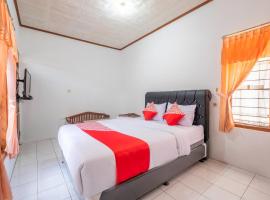 Capital O 1541 Puri Cikole Asri，位于伦邦的酒店