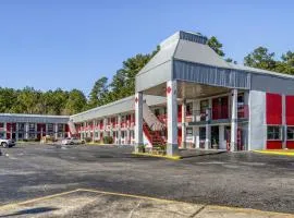 OYO Hotel Pineville LA Hwy 165