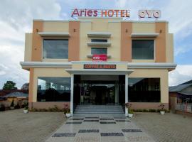 OYO 1819 Aries Hotel，位于Siborongborong的酒店
