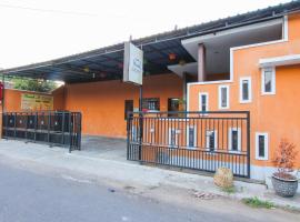 OYO 1594 Al Firdausi Residence，位于外南梦的酒店