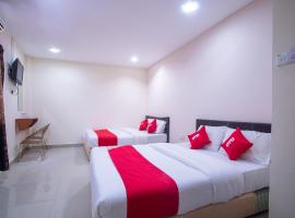 OYO 44010 Royals Star Hotel，位于芙蓉的酒店