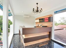 SPOT ON 89623 Nawawi's Backpackers，位于Rembau的酒店