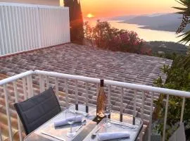 Charmant appartement 3 étoiles entièrement rénové "U Nidu" vue sur le Golfe de Valinco à Viggianello