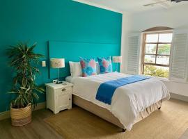 Hermanus Waterfront Apartment，位于赫曼努斯的酒店