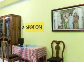 OYO 2440 Wallet Family Residence Syariah，位于Lumajang的酒店