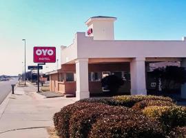OYO Hotel Elk City OK Route 66，位于埃尔克城的酒店