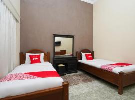 OYO 2715 Hotel Madinah Syariah，位于Pamekasan的酒店