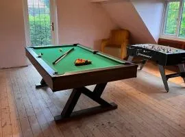 Bungalow Retreat With Games Room And Pool Table