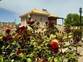 Spedion Villa - Near to sea with heated swimming pool