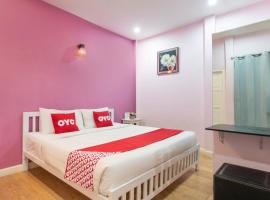 OYO 798 Reurn Mareena Resort，位于呵叻的酒店