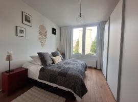 B&B De Lelie，位于Schoten的带停车场的酒店