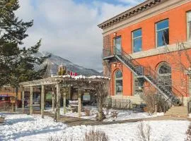 Downtown Apartments and Studios by StayIn