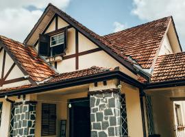 Garibaldi Hostel & Pub，位于库里提巴的酒店