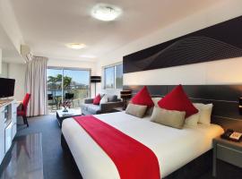 Oaks Townsville Metropole Hotel，位于汤斯维尔的酒店