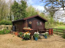 The Old Log Cabin，位于斯托昂泽沃尔德的酒店