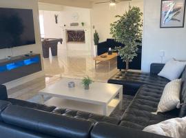 Vegas Oasis- Modern Getaway 5 mins from Strip