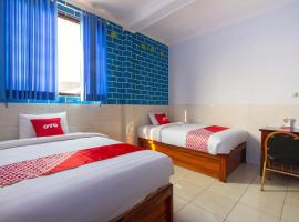 OYO Life 3720 Homestay Gayatri Janti，位于Gadang的酒店