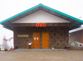 OYO 90043 Jasni Rijan Resort，位于拉瑙的酒店