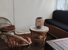 Agréable mobil home，位于乌尔坦的酒店