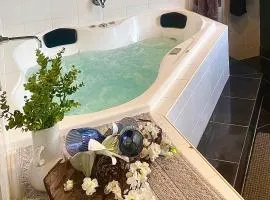 Couple's Luxury Resort Spa Retreat