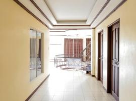 OYO 759 Royal South Garden Suites，位于大雅台的酒店