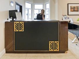 OYO The Baltimore Hotel，位于米德尔斯伯勒的酒店
