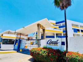 Coral Plaza Lechería Vacaciones cerca de playa，位于El Morto de Barcelona的酒店