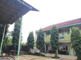 OYO 90333 Wisma Tenang Jaya Syariah，位于马贾伦卡的酒店