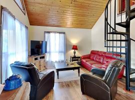 Fawn View Cabin，位于麦克亨利的滑雪度假村