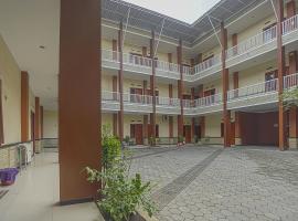 OYO 90466 Roemah Singgah & Kost Ekslusif Syariah，位于Karangtengah的酒店