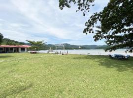 OYO 90317 Ambong Bay Resthouse，位于哥打京那巴鲁的酒店