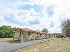 OYO 90315 Chalet Pantai Rantau Panjang，位于瓜拉弄宾的酒店