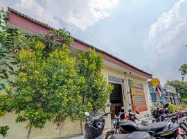 SPOT ON 90586 Hagawa Syariah Homestay，位于Lamongan的酒店