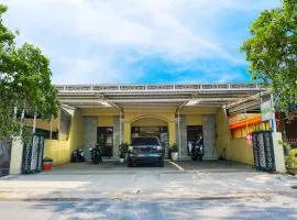 Flagship 90723 Berlima Guest House Syariah