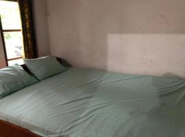 OYO Homes 91096 Desa Wisata Tunggul ArumNearWisata Tunggularum，位于Tritis的酒店