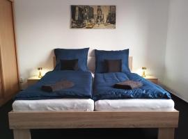 2 Bedroom, Kitchen and Terrace，位于Poruba的酒店