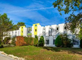B&B HOTEL Antibes Sophia Le Relais，位于比奥的酒店