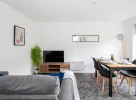 Greenside Getaway