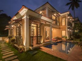 Galleria: 4BHK Goan Villa with pool in Arpora，位于Goa的酒店