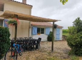Gîte spacieux dans un vignoble-Détente et Nature，位于Berson的酒店