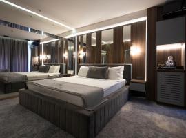 Merida Hotel Baku，位于巴库盖达尔·阿利耶夫国际机场 - GYD附近的酒店