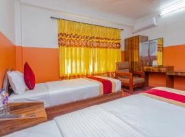 OYO 797 Hotel Aakansh，位于迦瓦拉科尔的酒店