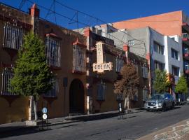 OYO Hotel Colón, Plaza Bicentenario, Zacatecas Centro，位于萨卡特卡斯里奥巴多·C·鲁伊兹将军国际机场 - ZCL附近的酒店