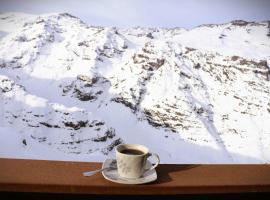 HOM I En Valle Cóndores II 4PAX con vista la Cordillera CV2402，位于法洛伦斯的酒店