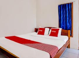 OYO Life 92021 Dua Putra Homestay Klayar，位于Watukarung的酒店