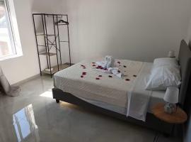 The Sun House in Paradisi，位于罗德镇的酒店