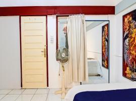 SPOT ON 92052 Aulya Homestay Syariah Near Tuanku Tambusai Stadium，位于Bangkinang的酒店